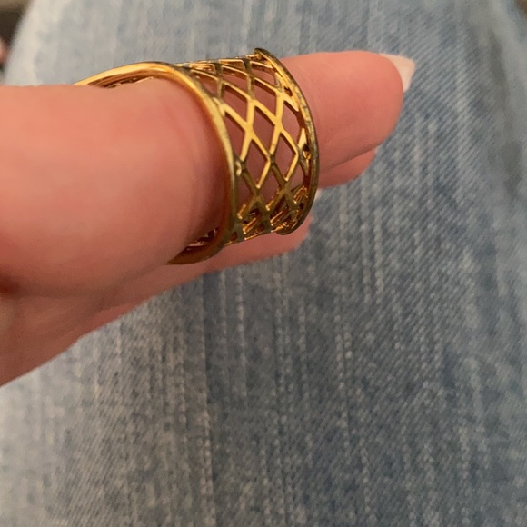 Swarovski Crystal elongated ring - Picture 7 of 8